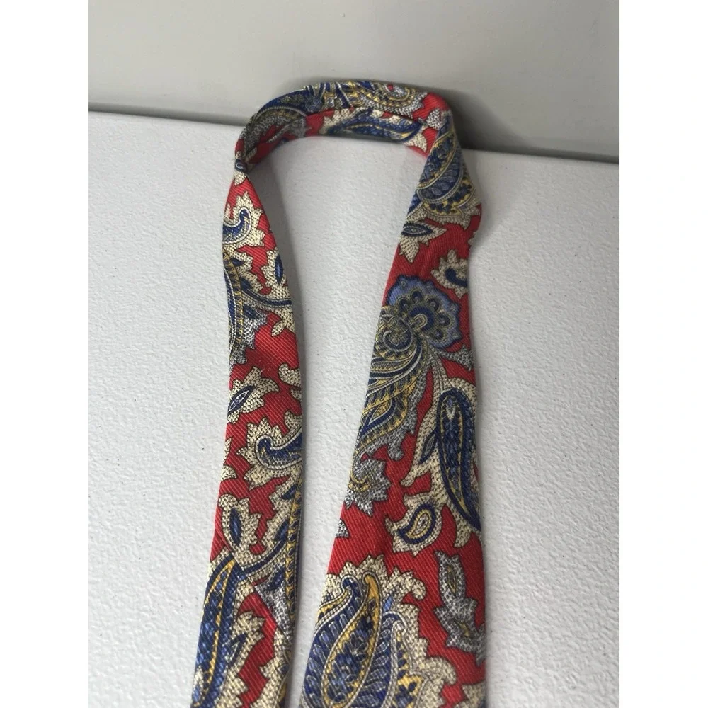 Robert Talbott Best Of Class‎ Silk Tie Red Paisley 61